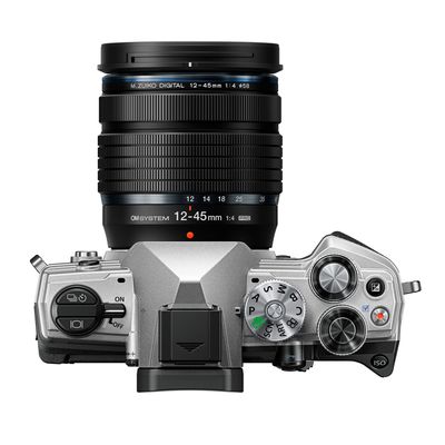 OM System OM-5 Aparat Foto Mirrorless 20.4MP 4K Silver Kit cu Obiectiv M.Zuiko Digital 12-45mm F4 PRO Negru