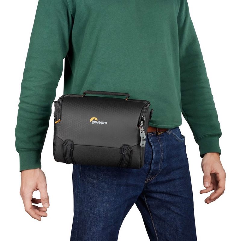 camera-sling-bag-lowepro-adventura-lp37452-pww-belt