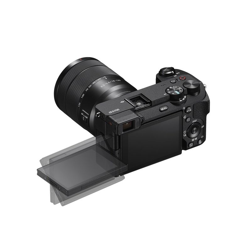 2.-ILCE-6700-Kit-18-135-Product-Shot-with-SEL18135-side-view-with-LCD