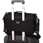 ThinkTankRetrospective7V20GeantaFotoNeagra