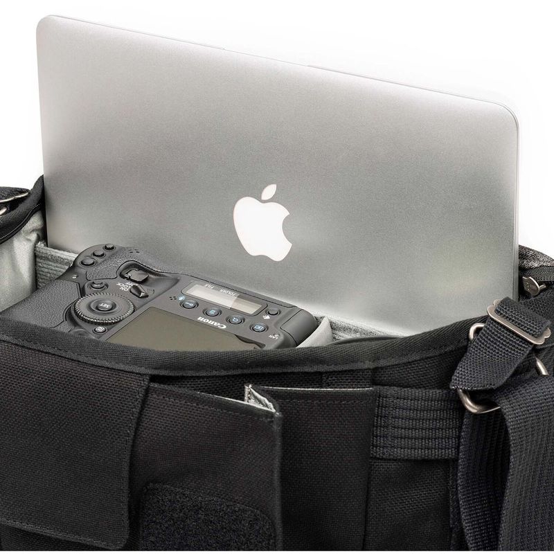 ThinkTankRetrospective10V20GeantaFotodeUmarNeagra