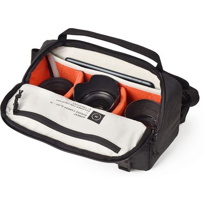 Moment Rugged Camera Sling 6L Black - Geanta Foto de Umar