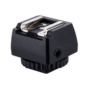 JJC JSC-9 Adapter - Adaptor Patina cu Filet 1/4" si PC Sync