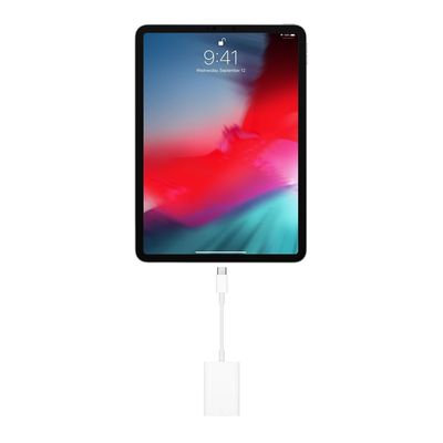 Apple Adaptor cititor de carduri USB-C pentru Mac, iPad Pro de 11" sau iPad Pro de 12,9 " gen 3, Alb