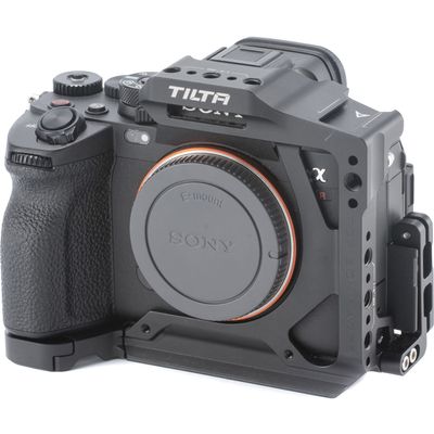Tilta Cage pe Jumatate pentru Sony a7R V Negru