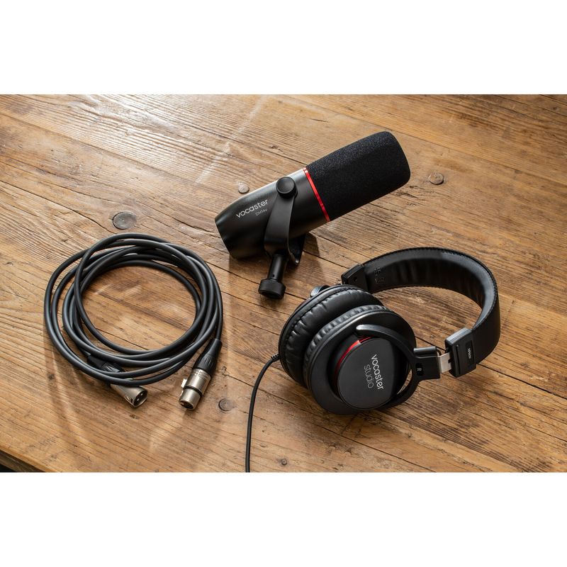 FocusriteVocasterBroadcastKitPodcast