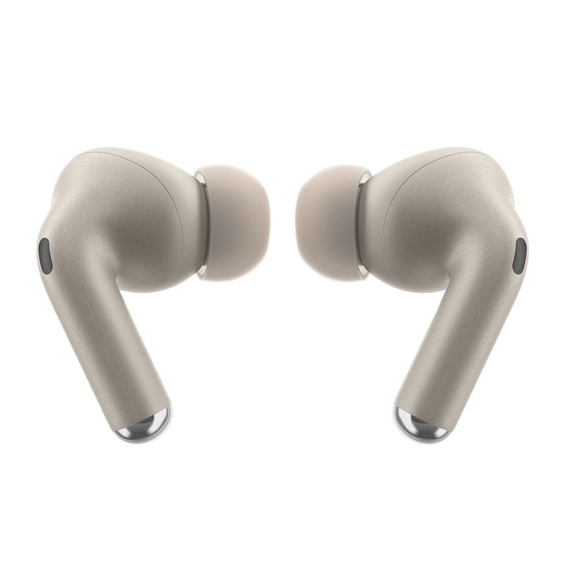 Motorola-Buds--Beach-Sand-2