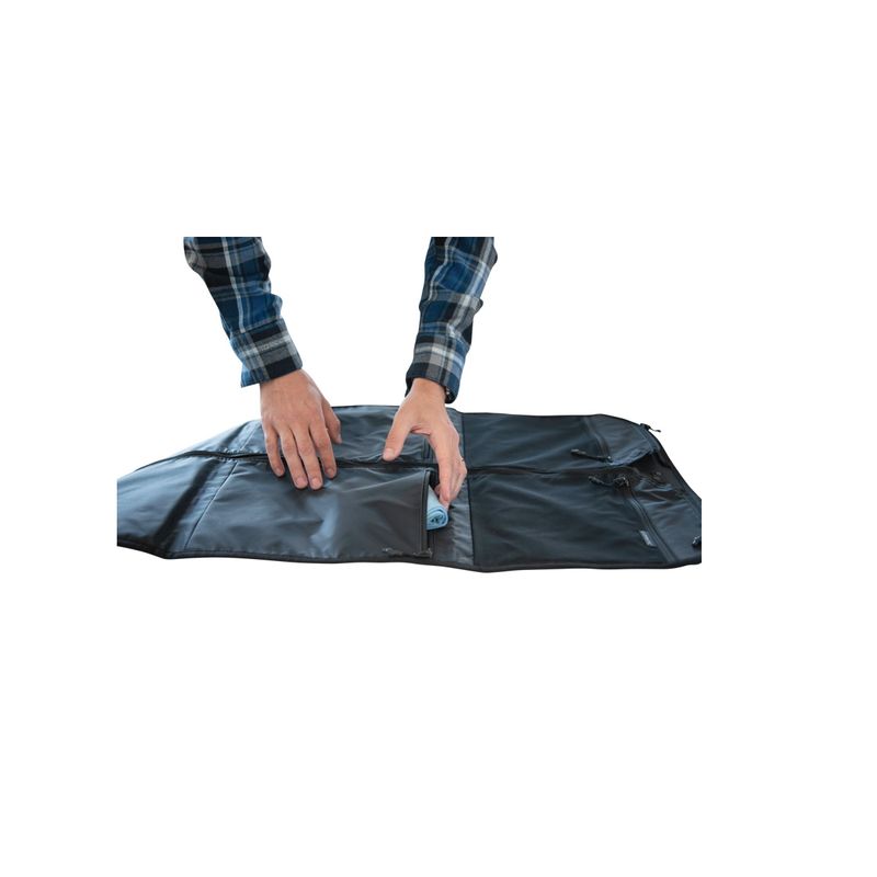 Gomatic-Apparel-Sleeve-Husa-pentru-Protectie-Hainelor.4