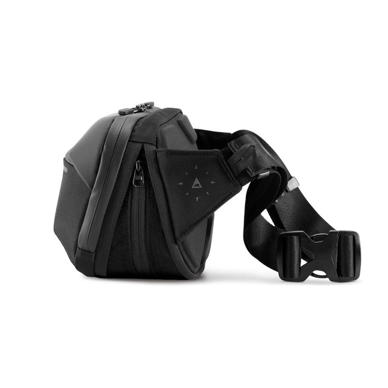 Gomatic-Navigator-Rucsac-Sling-1L-Black-.3