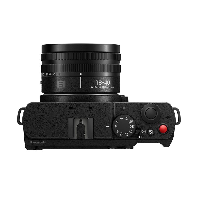 Lumix-S9-negru-cu-obiectiv-18-40-2