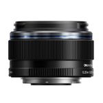 OM-System-17mm-F1.8-II-3.jpg