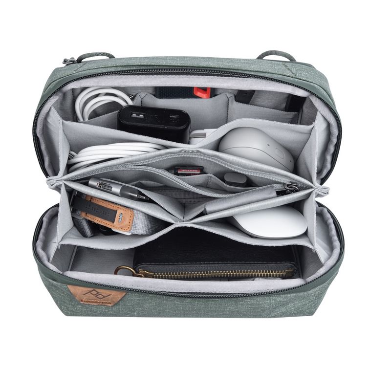 Peak Design BTP-SG-3 Travel Tech Pouch V3 Geanta pentru Accesorii Verde Green-3.jpg