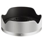 12_PPhoto_Iseries2025_24mm_f2_silver_hood_Lmt.jpg
