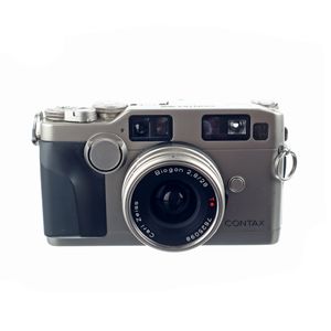 Contax G2 + Carl Zeiss 28mm f2.8 + Carl Zeiss 90mm f2.8 SH-1027594