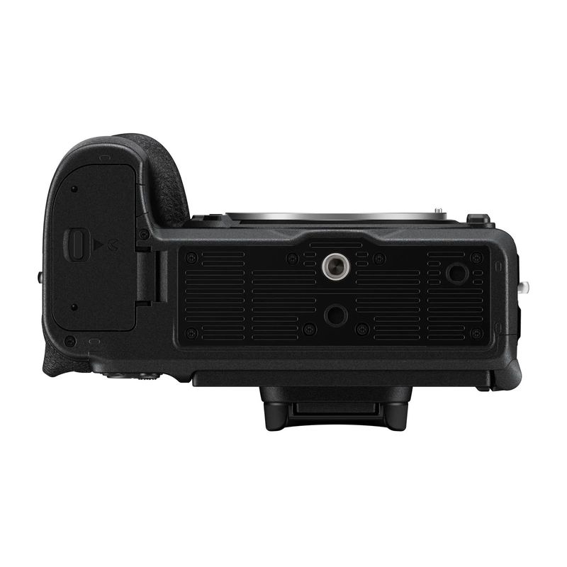 Nikon-Z6-III-cu-24-200-5.jpg