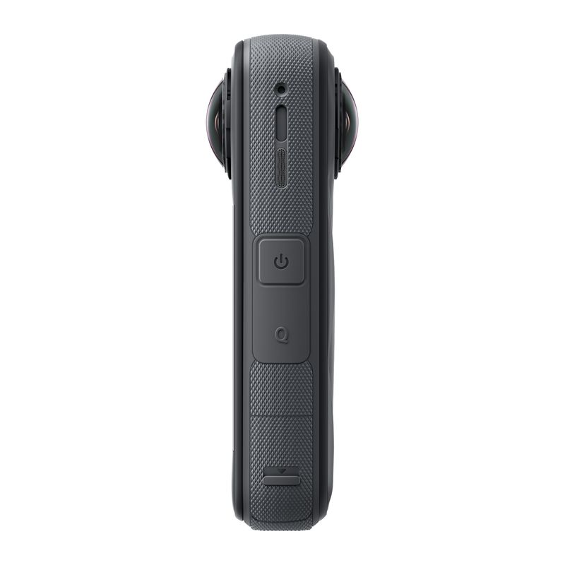 Insta360-X5-Camera-video-de-actiune--3.jpg