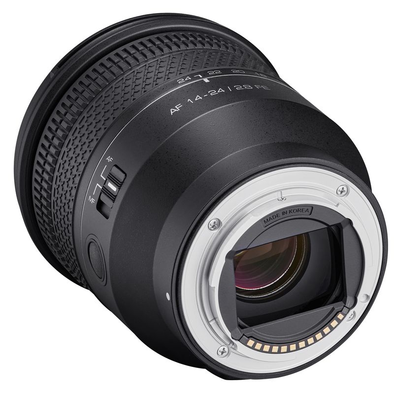 Samyang 14-24mm F2.8 Schneider-Kreuznach AF.4.jpg