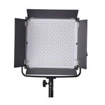 Patona Lampa Profesionala COB LED RGB 60W.3.jpg
