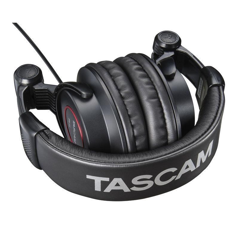 Tascam TH-11 Casti Studio.2.jpg