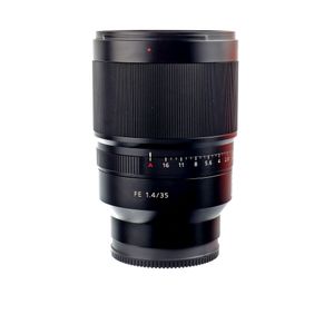 Sony 35mm F/1.4 Distagon FE Zeiss SH-1027766
