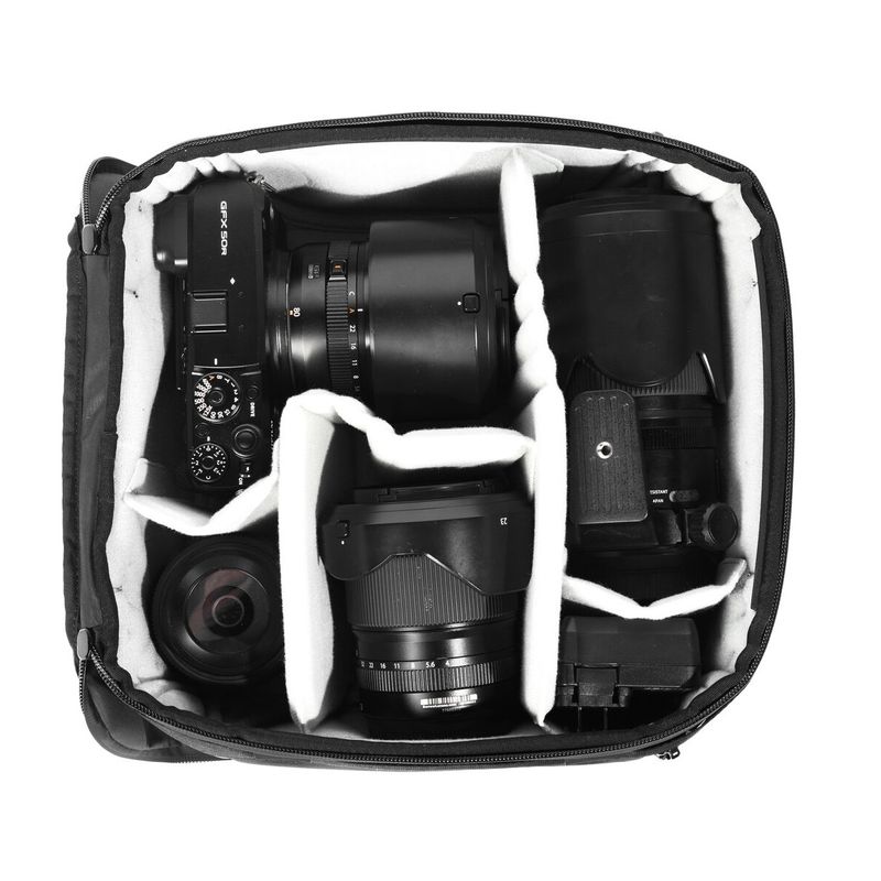 Peak-Design-Camera-Cube-V2-Geanta-Foto.3.jpg