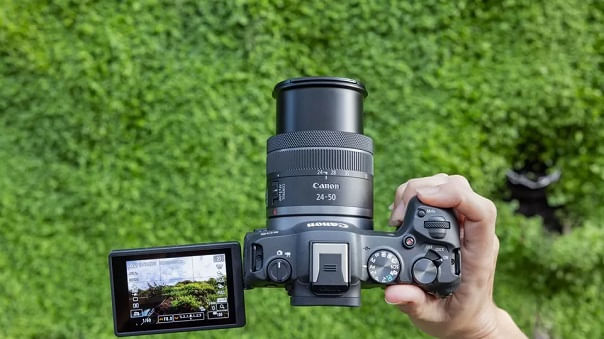 Canon RF 24-50mm F4.5-6.3 IS STM.7